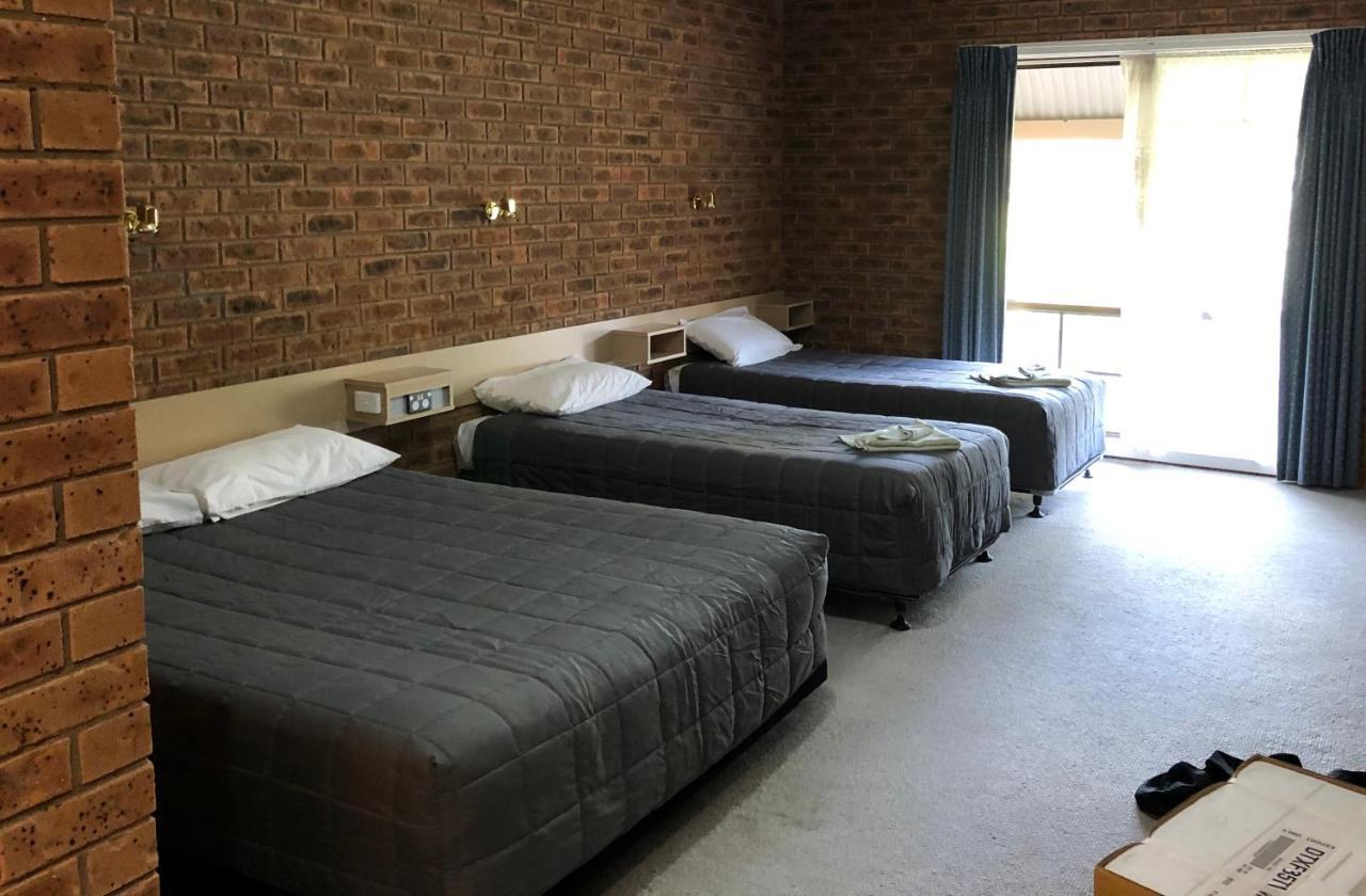 Settlement Motor Inn Deniliquin Exteriör bild